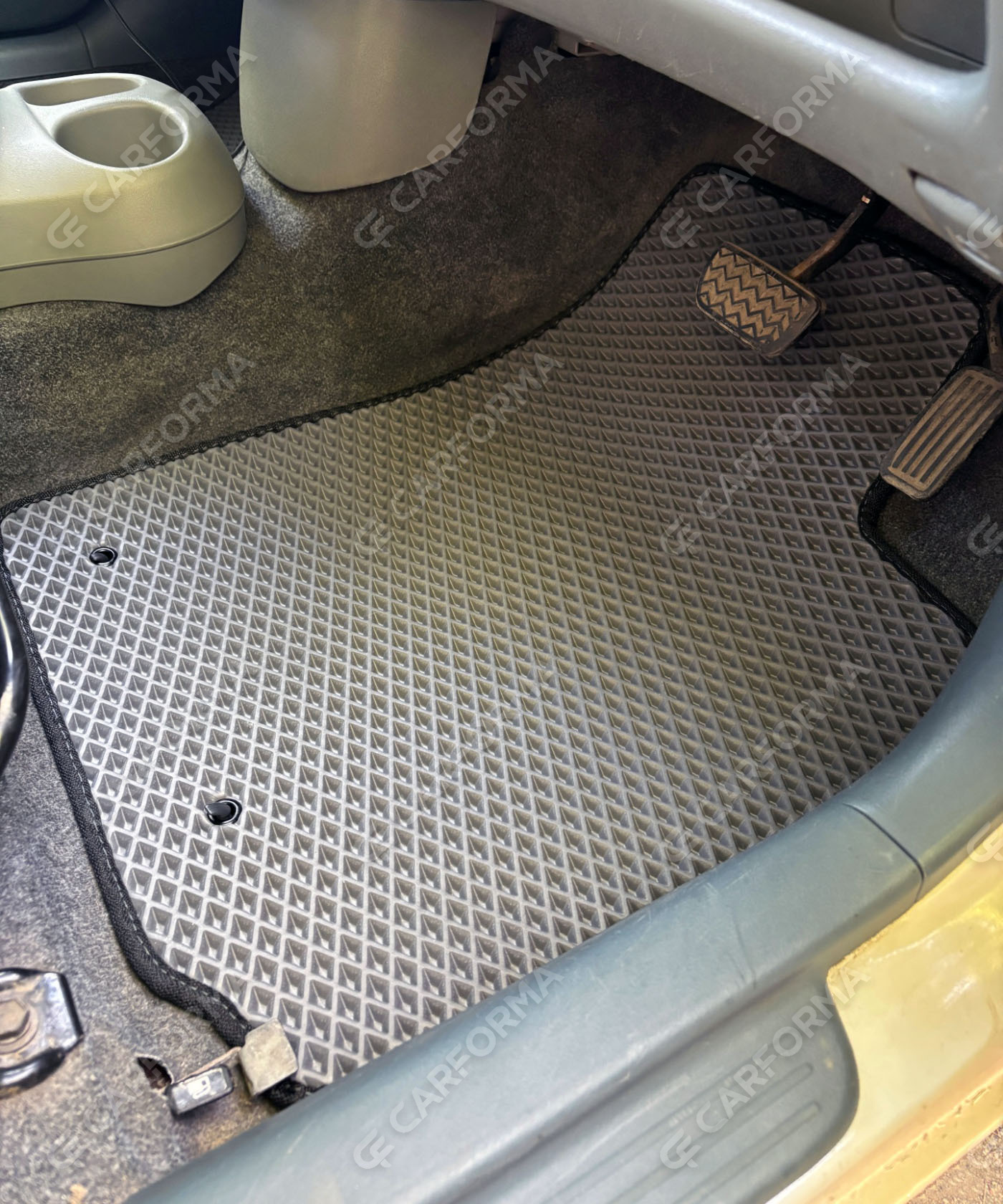 Ворсовые коврики на Toyota Vitz I 1998&nbsp;-&nbsp;2005 в Краснодаре