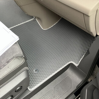 Ворсовые коврики на Volkswagen Multivan (T7) 2021 - 2026 в Краснодаре Ворсовые коврики на Volkswagen Multivan (T7) 2021 - 2026 в Краснодаре