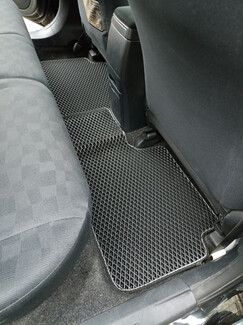 Ворсовые коврики на Toyota Corolla Axio (E14) 2006&nbsp;-&nbsp;2012 в Краснодаре